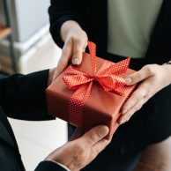 Best Luxury Gifts for Employees