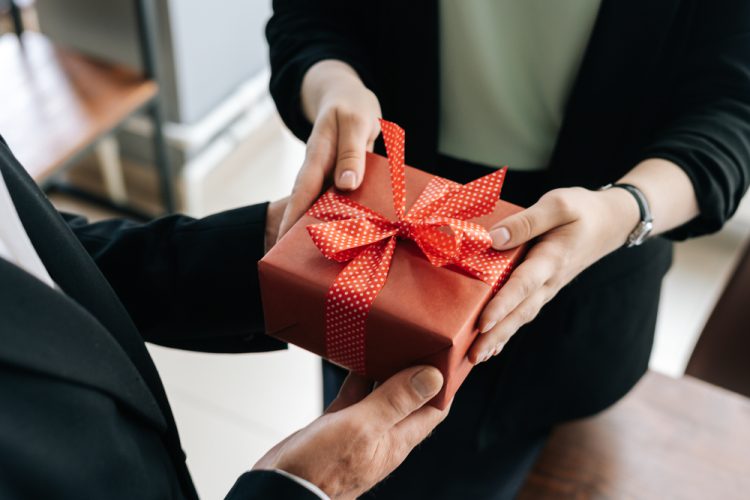 Best Luxury Gifts for Employees